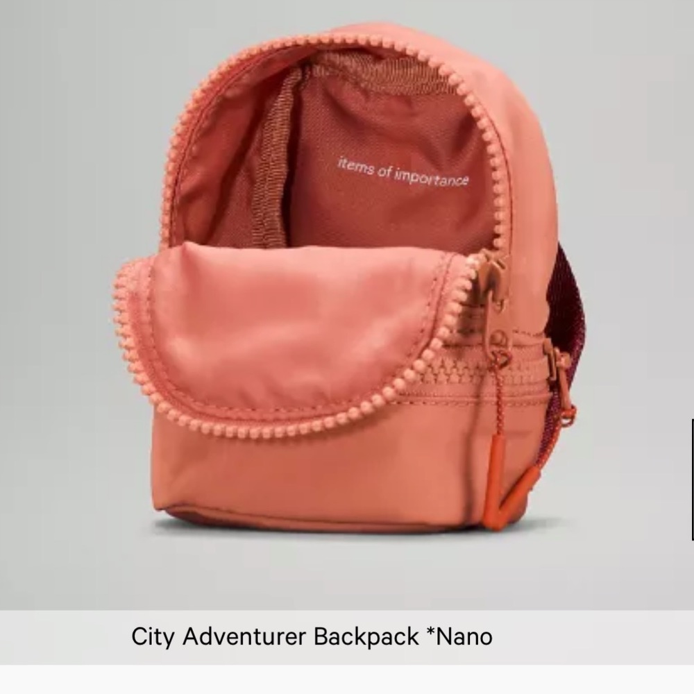 City Adventurer Backpack 
Nano
DESIGNED FOR ON THE MOVE